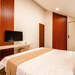 Renjana Villa-2Br Modern Tropical Villa In Seminyak With Private Pool & Rice Field View